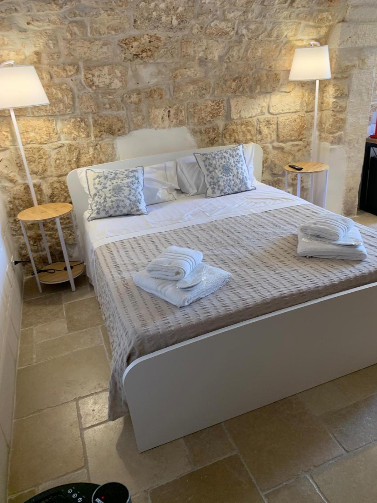 Atagio Luxury Room 오스투니 외부 사진